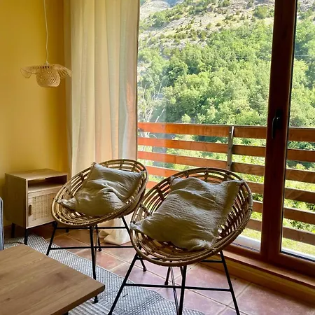 Snoe Apartamentos Escarrilla Exterior photo