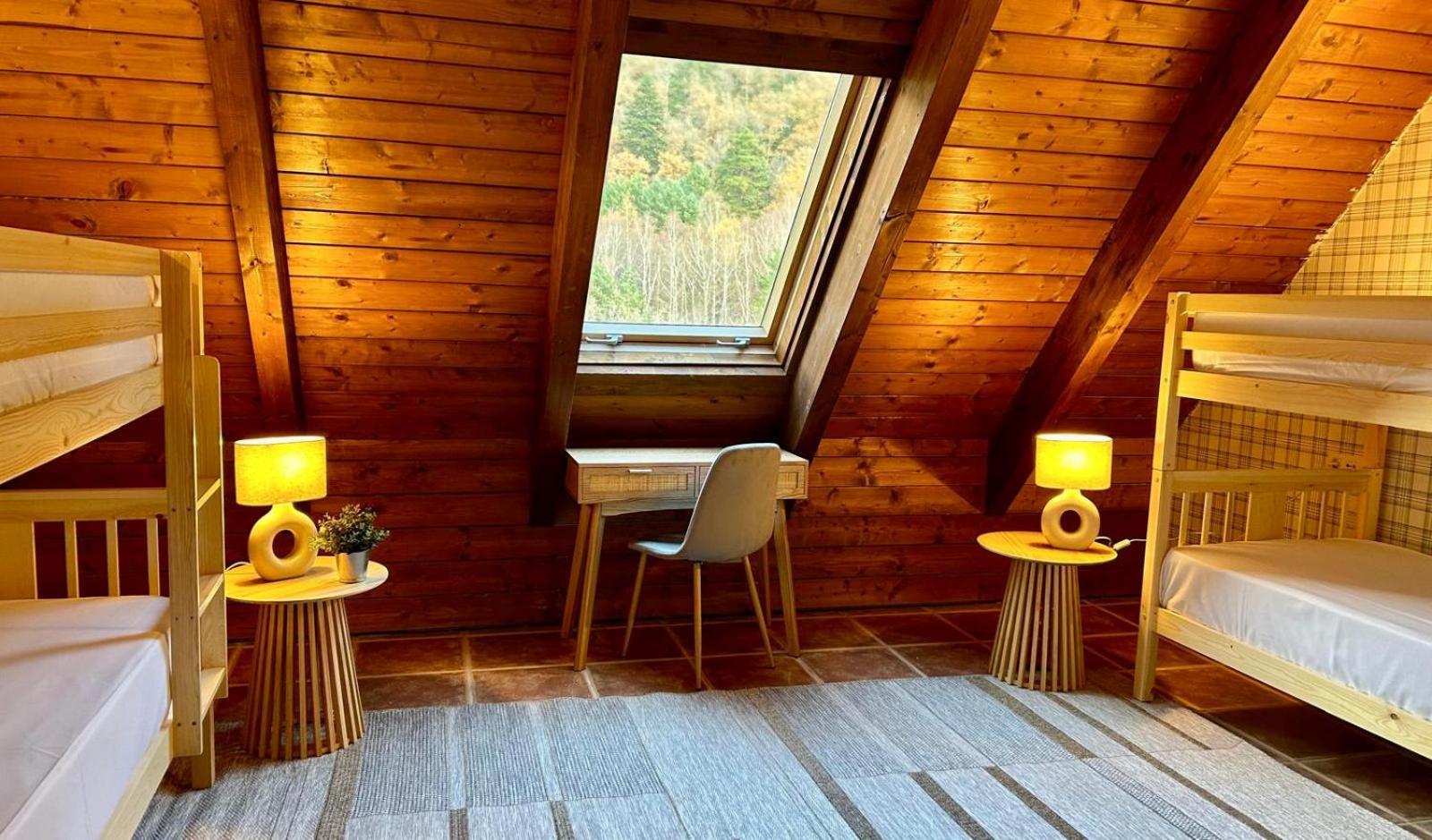 Snoe Apartment Escarrilla